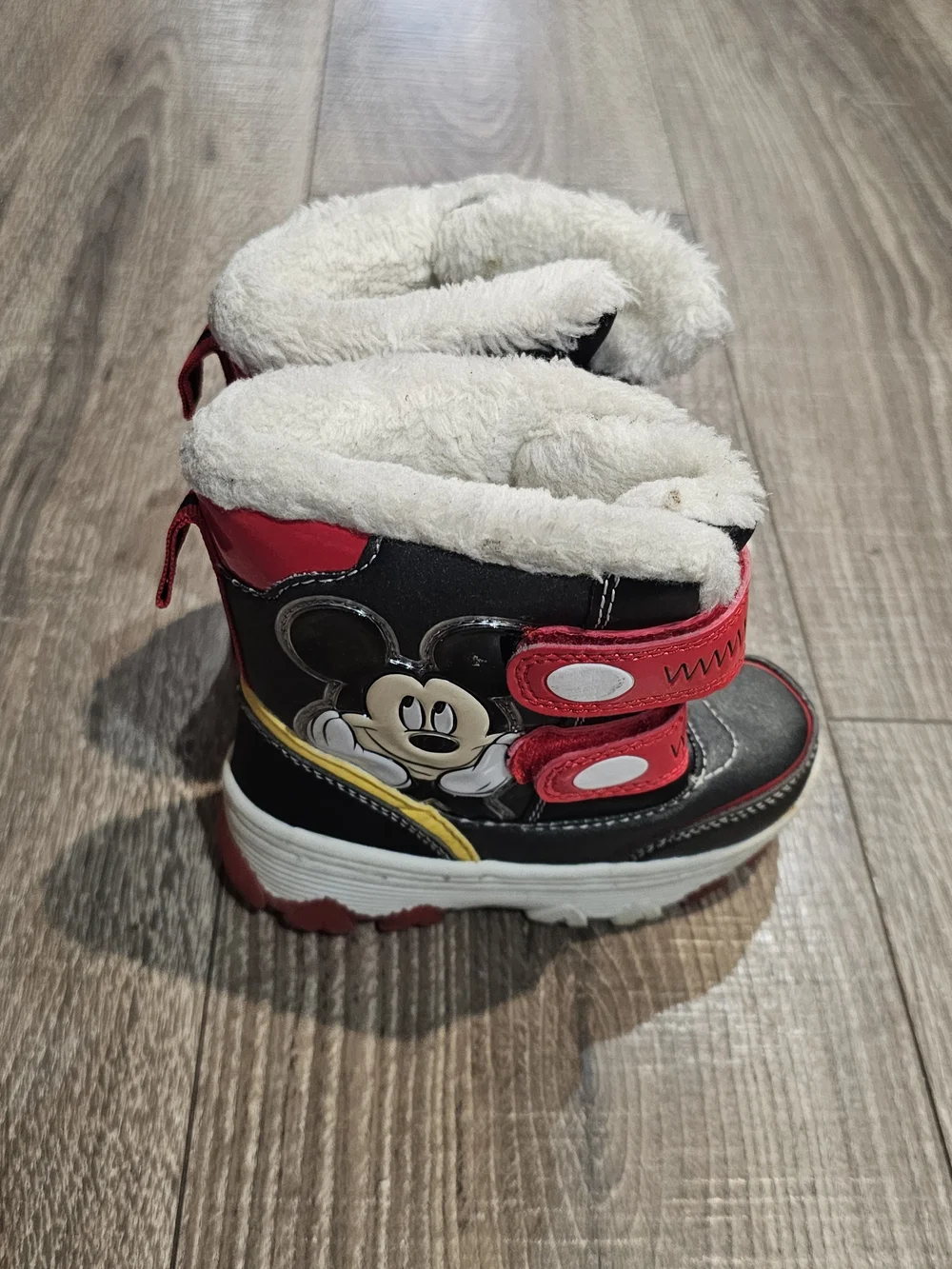 Mickey Mouse Snow Boots Size 7C Toddler Boots - light up
